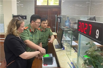 Thông tin chi tiết về các loại visa và trình tự cấp visa, thẻ tạm trú tại Việt Nam
